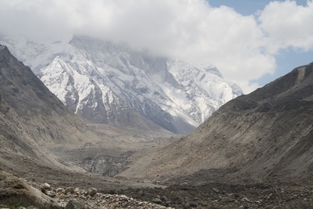 Gomukh glacier from a distance